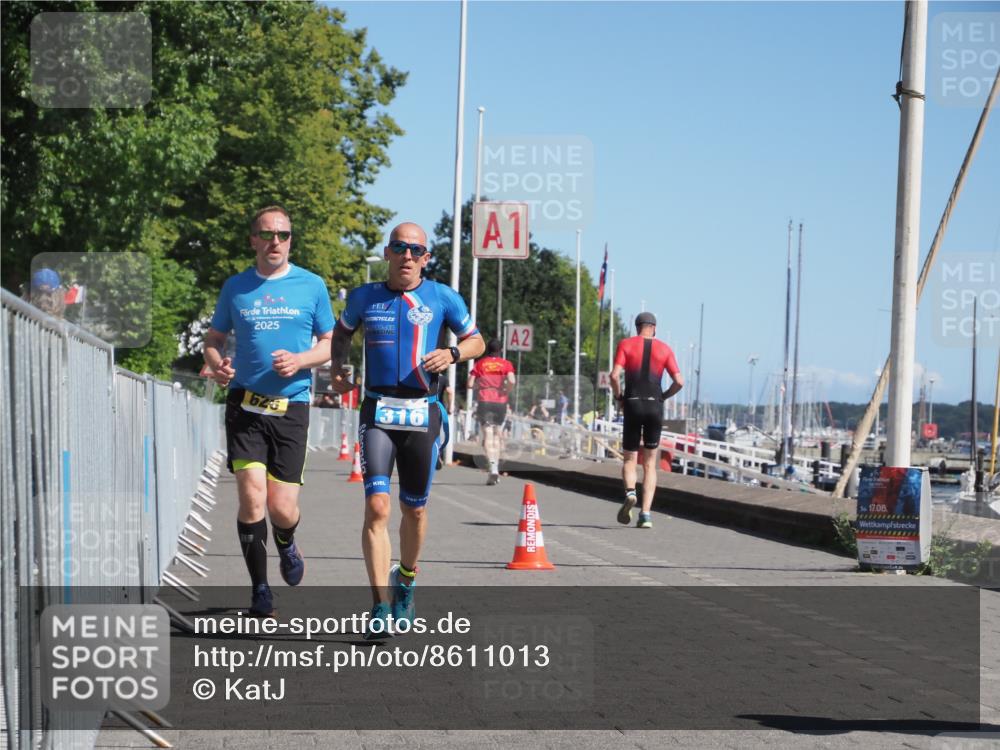 17.08.2025 - KN Förde Triathlon 2025 KatJ http://msf.ph/oto/8611013 17.08.2025 12:08:47 Laufen 316, 626 meine-sportfotos.de