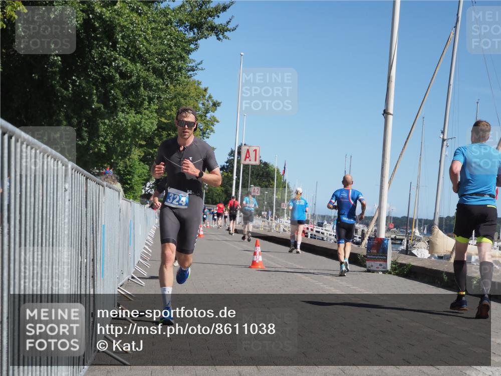 17.08.2025 - KN Förde Triathlon 2025 KatJ http://msf.ph/oto/8611038 17.08.2025 12:08:57 Laufen 320, 324 meine-sportfotos.de