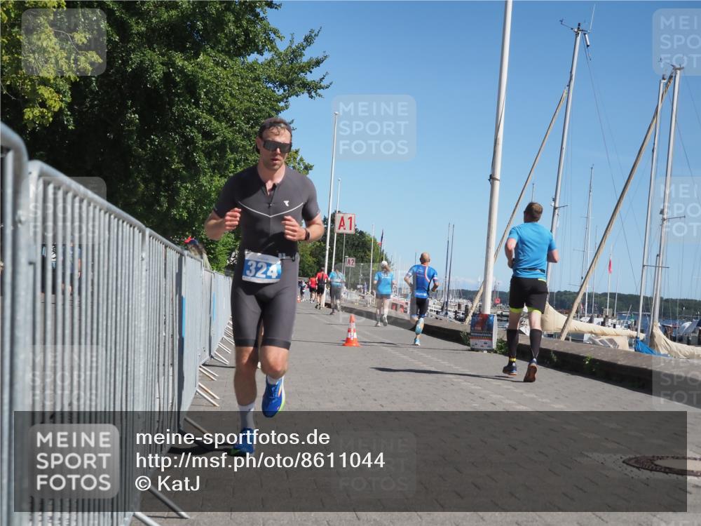 17.08.2025 - KN Förde Triathlon 2025 KatJ http://msf.ph/oto/8611044 17.08.2025 12:08:58 Laufen 320, 324 meine-sportfotos.de