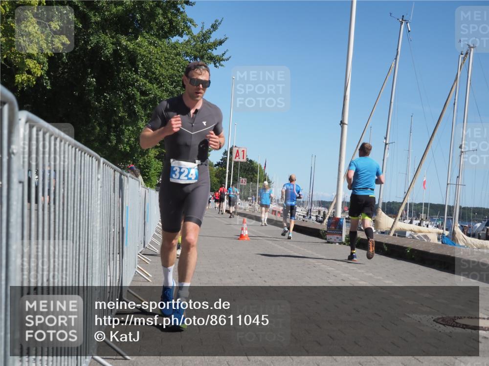 17.08.2025 - KN Förde Triathlon 2025 KatJ http://msf.ph/oto/8611045 17.08.2025 12:08:58 Laufen 320, 324 meine-sportfotos.de