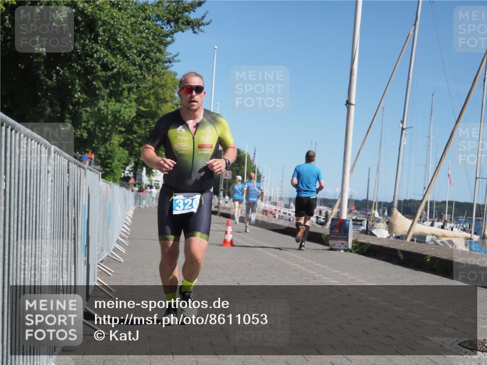 17.08.2025 - KN Förde Triathlon 2025 KatJ http://msf.ph/oto/8611053 17.08.2025 12:09:01 Laufen 320, 324 meine-sportfotos.de