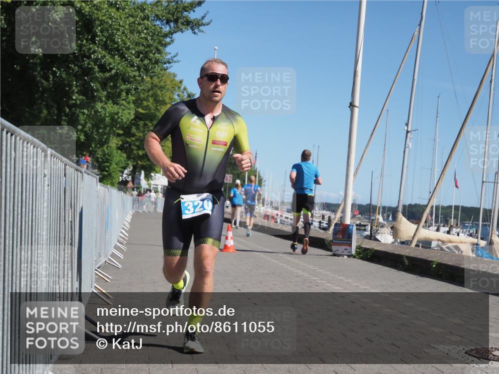 17.08.2025 - KN Förde Triathlon 2025 KatJ http://msf.ph/oto/8611055 17.08.2025 12:09:01 Laufen 320, 324 meine-sportfotos.de