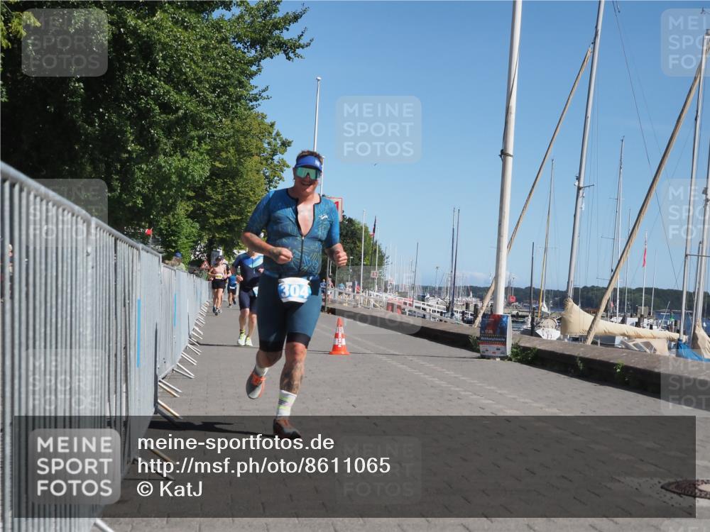 17.08.2025 - KN Förde Triathlon 2025 KatJ http://msf.ph/oto/8611065 17.08.2025 12:09:24 Laufen 285, 304 meine-sportfotos.de