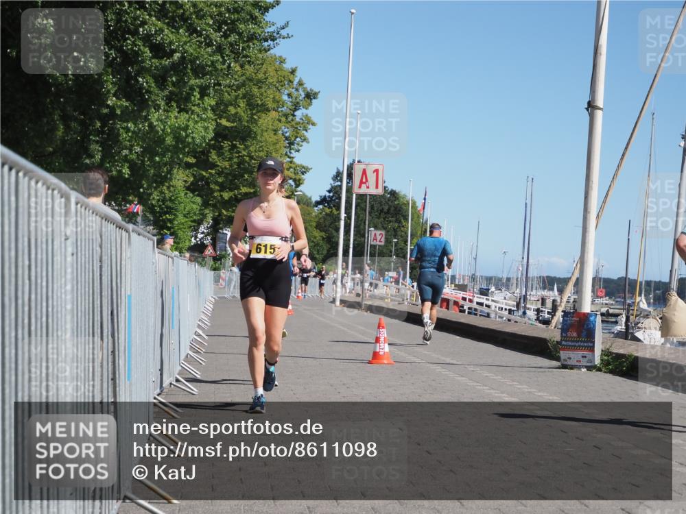 17.08.2025 - KN Förde Triathlon 2025 KatJ http://msf.ph/oto/8611098 17.08.2025 12:09:36 Laufen 345, 349, 615 meine-sportfotos.de