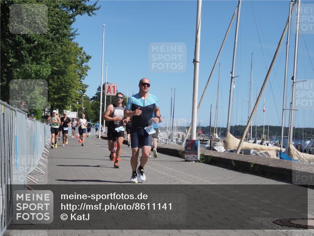 17.08.2025 - KN Förde Triathlon 2025 KatJ http://msf.ph/oto/8611141 17.08.2025 12:09:56 Laufen 331, 343, 629 meine-sportfotos.de