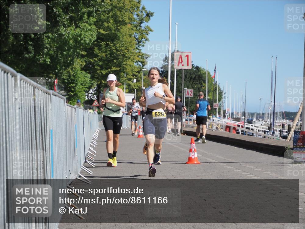 17.08.2025 - KN Förde Triathlon 2025 KatJ http://msf.ph/oto/8611166 17.08.2025 12:10:01 Laufen 331, 343, 390, 620, 629 meine-sportfotos.de