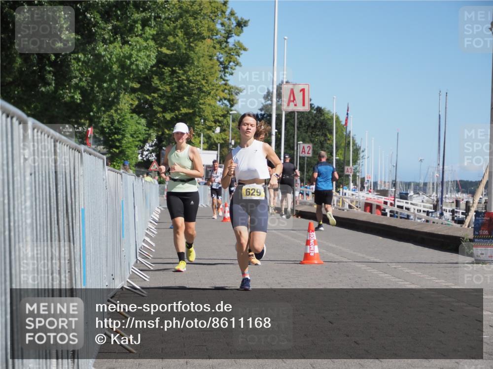 17.08.2025 - KN Förde Triathlon 2025 KatJ http://msf.ph/oto/8611168 17.08.2025 12:10:01 Laufen 331, 343, 390, 620, 629 meine-sportfotos.de