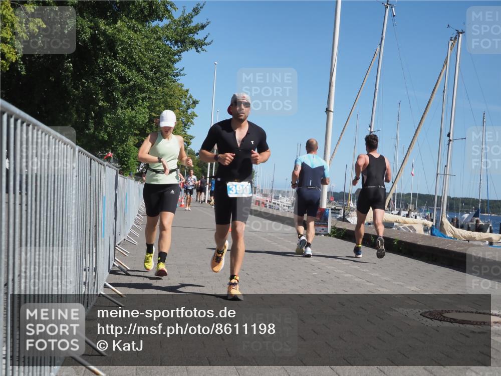 17.08.2025 - KN Förde Triathlon 2025 KatJ http://msf.ph/oto/8611198 17.08.2025 12:10:05 Laufen 390, 620, 629, 631 meine-sportfotos.de