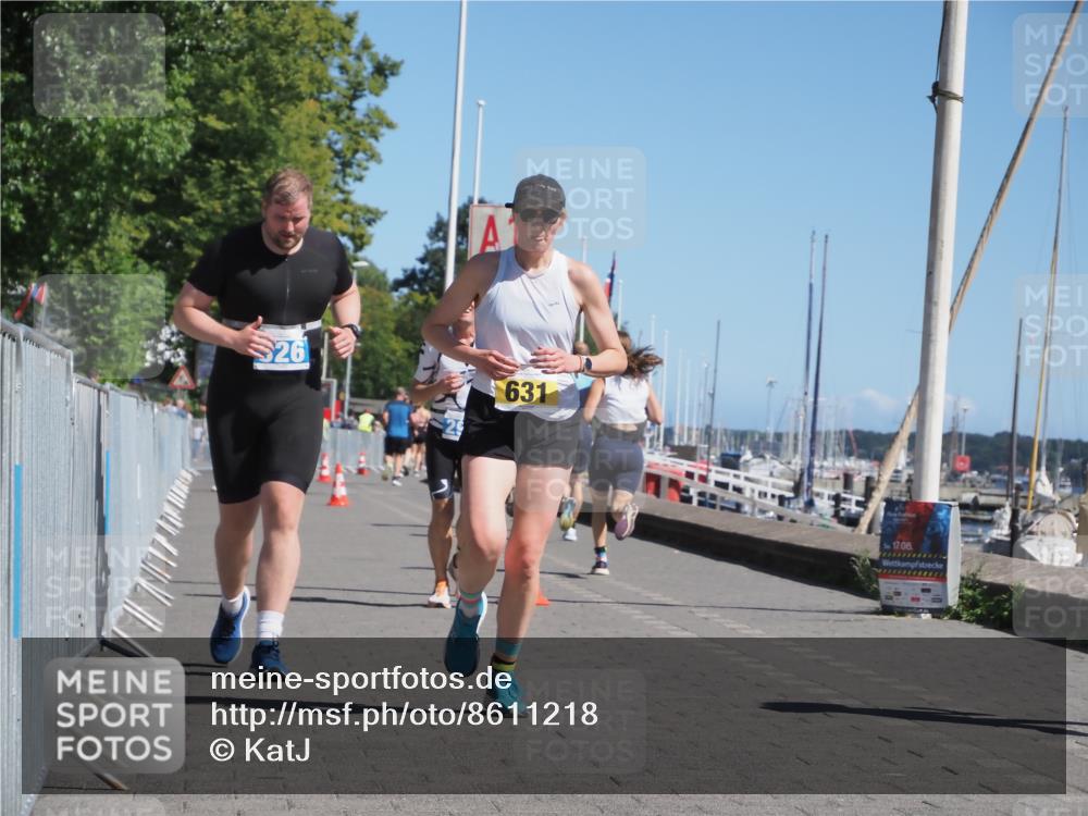 17.08.2025 - KN Förde Triathlon 2025 KatJ http://msf.ph/oto/8611218 17.08.2025 12:10:12 Laufen 299, 326, 631 meine-sportfotos.de