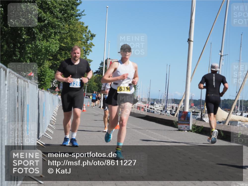 17.08.2025 - KN Förde Triathlon 2025 KatJ http://msf.ph/oto/8611227 17.08.2025 12:10:12 Laufen 299, 326, 631 meine-sportfotos.de