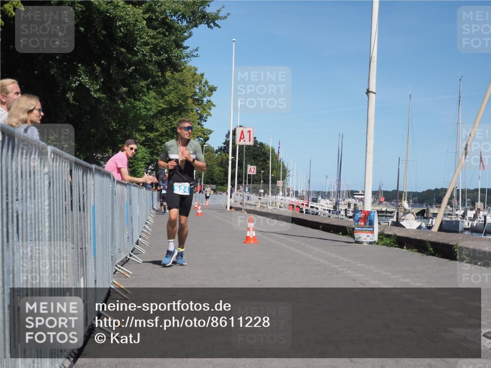 17.08.2025 - KN Förde Triathlon 2025 KatJ http://msf.ph/oto/8611228 17.08.2025 14:05:24 Laufen 524 meine-sportfotos.de