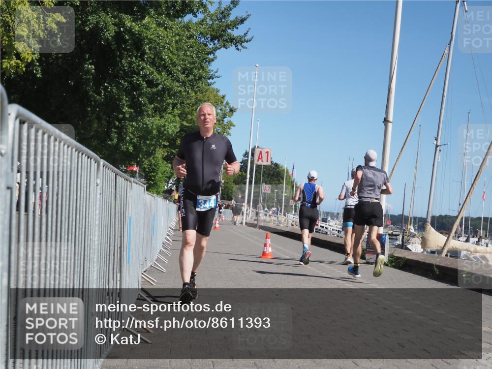 17.08.2025 - KN Förde Triathlon 2025 KatJ http://msf.ph/oto/8611393 17.08.2025 12:10:41 Laufen 344, 632 meine-sportfotos.de
