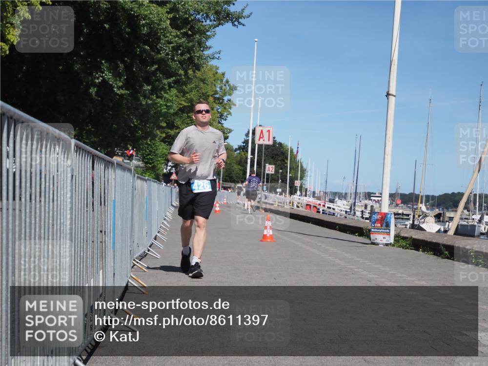 17.08.2025 - KN Förde Triathlon 2025 KatJ http://msf.ph/oto/8611397 17.08.2025 14:06:00 Laufen 426 meine-sportfotos.de
