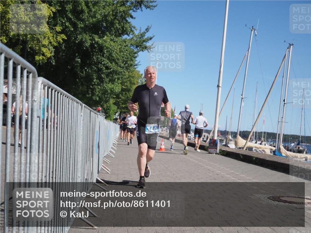 17.08.2025 - KN Förde Triathlon 2025 KatJ http://msf.ph/oto/8611401 17.08.2025 12:10:42 Laufen 344, 632 meine-sportfotos.de