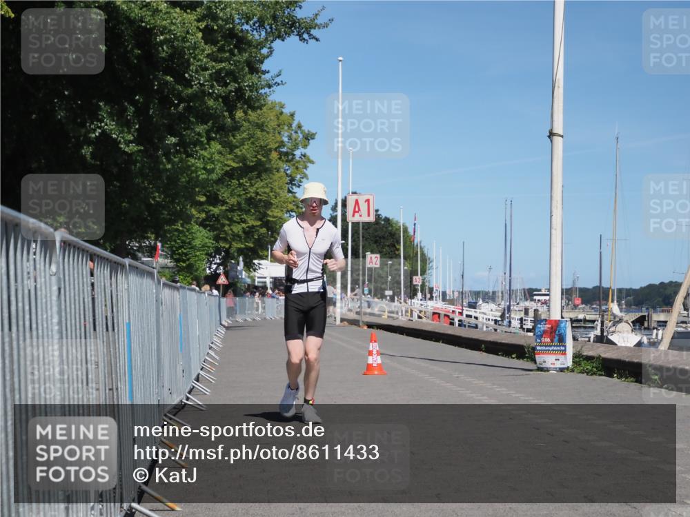 17.08.2025 - KN Förde Triathlon 2025 KatJ http://msf.ph/oto/8611433 17.08.2025 14:06:39 Laufen 510 meine-sportfotos.de