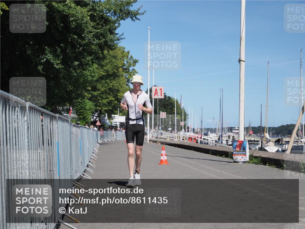 17.08.2025 - KN Förde Triathlon 2025 KatJ http://msf.ph/oto/8611435 17.08.2025 14:06:40 Laufen 510 meine-sportfotos.de