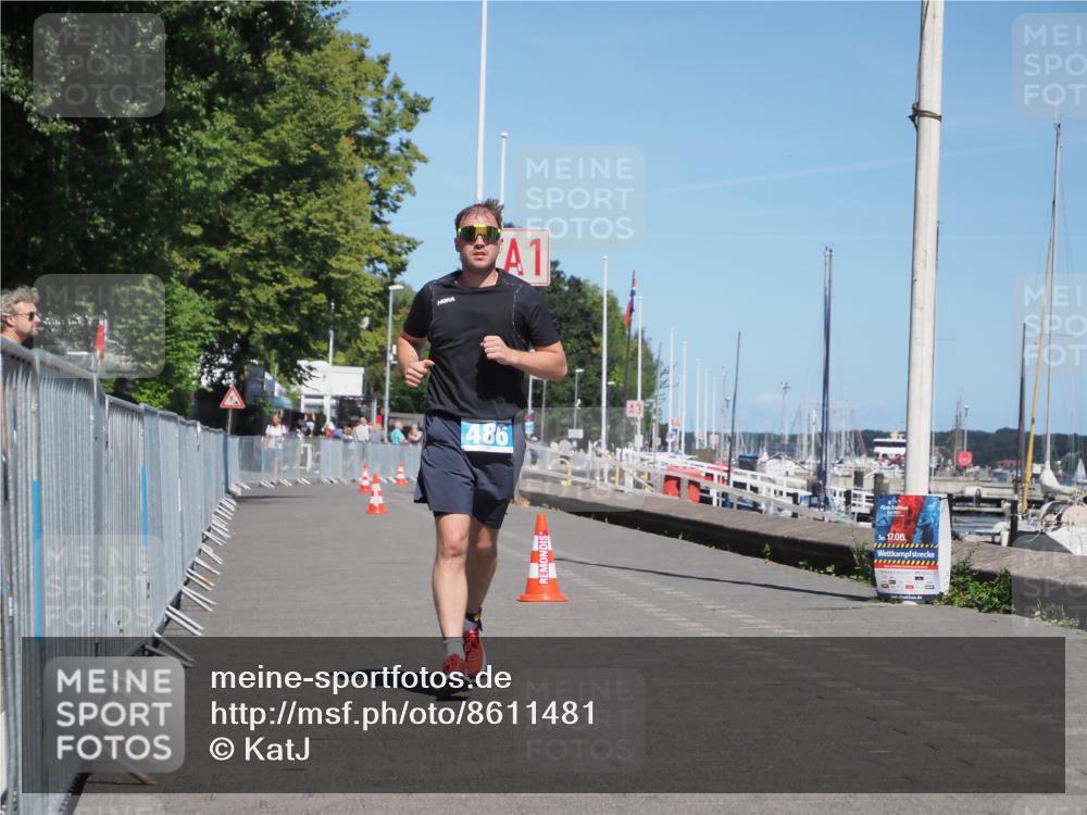 17.08.2025 - KN Förde Triathlon 2025 KatJ http://msf.ph/oto/8611481 17.08.2025 14:07:06 Laufen 486 meine-sportfotos.de