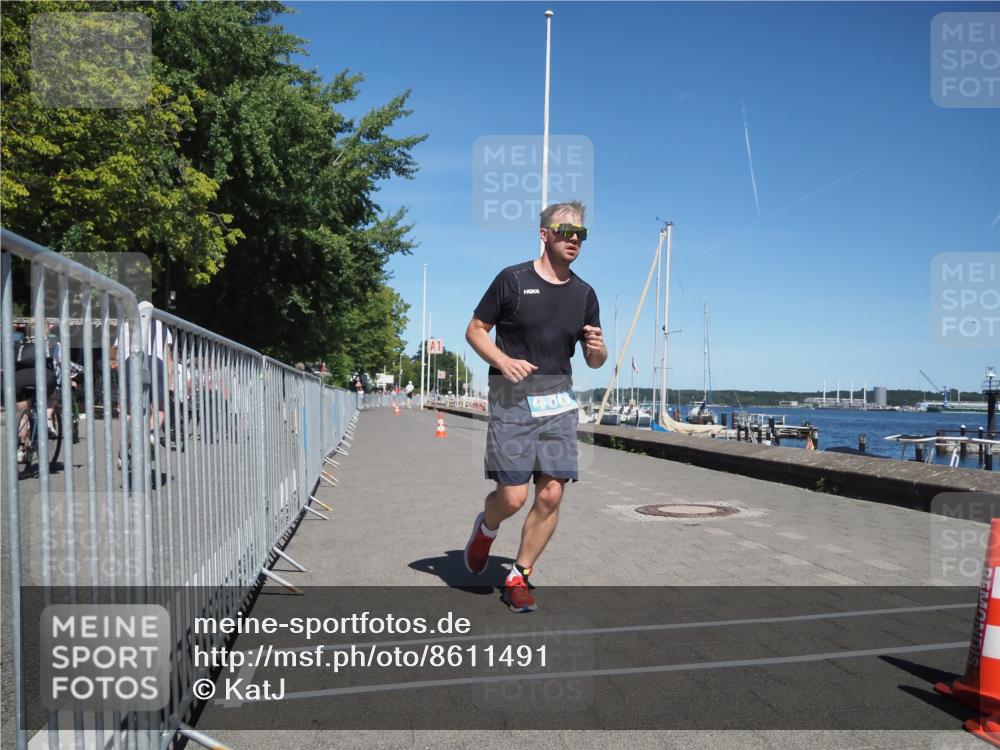 17.08.2025 - KN Förde Triathlon 2025 KatJ http://msf.ph/oto/8611491 17.08.2025 14:07:09 Laufen 486 meine-sportfotos.de