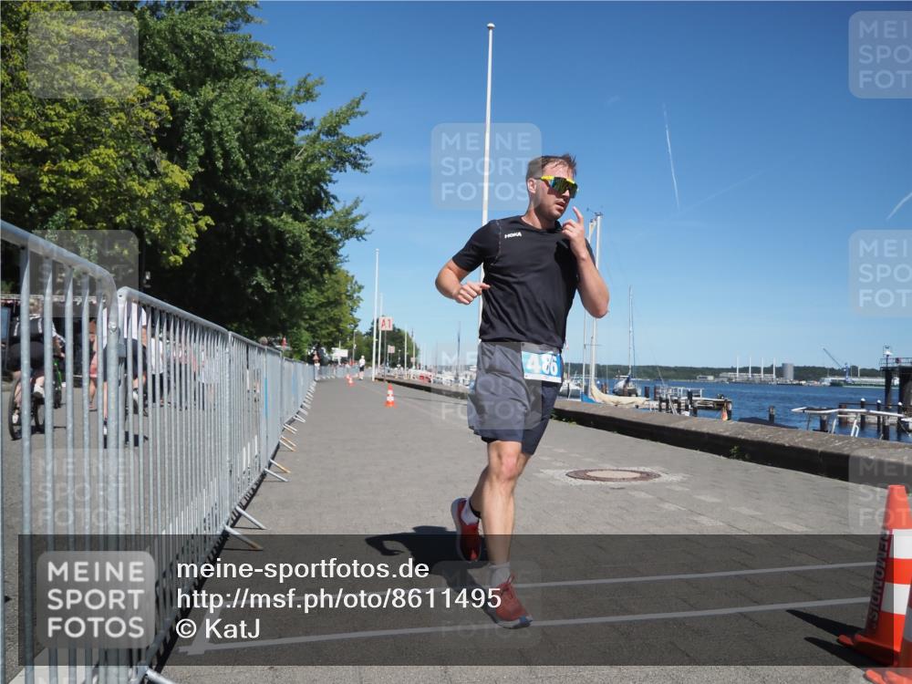 17.08.2025 - KN Förde Triathlon 2025 KatJ http://msf.ph/oto/8611495 17.08.2025 14:07:09 Laufen 486 meine-sportfotos.de