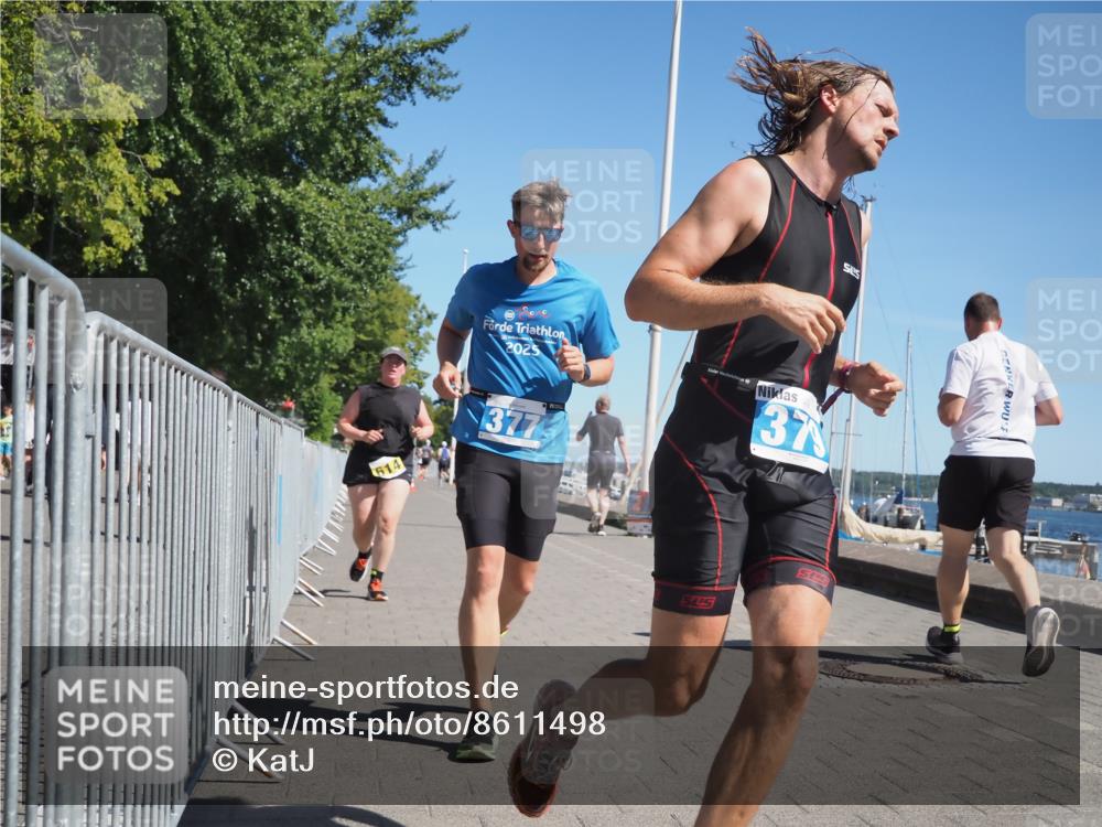 17.08.2025 - KN Förde Triathlon 2025 KatJ http://msf.ph/oto/8611498 17.08.2025 12:10:53 Laufen 377, 379, 602, 614 meine-sportfotos.de