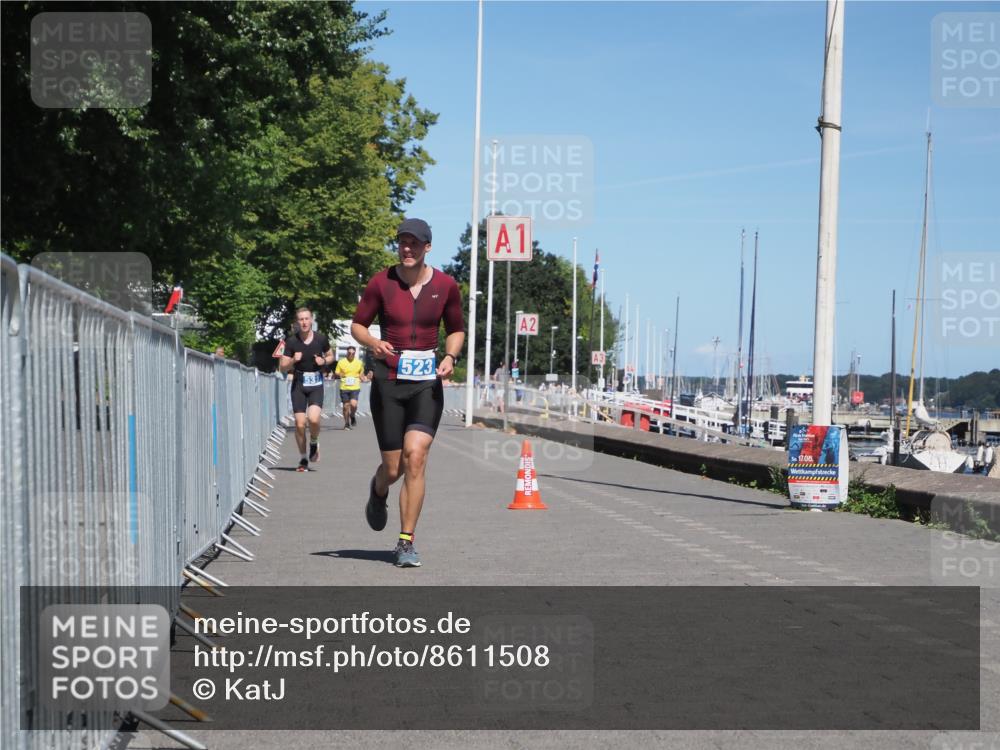 17.08.2025 - KN Förde Triathlon 2025 KatJ http://msf.ph/oto/8611508 17.08.2025 14:08:29 Laufen 523, 531 meine-sportfotos.de