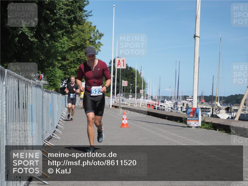 17.08.2025 - KN Förde Triathlon 2025 KatJ http://msf.ph/oto/8611520 17.08.2025 14:08:30 Laufen 523, 531 meine-sportfotos.de