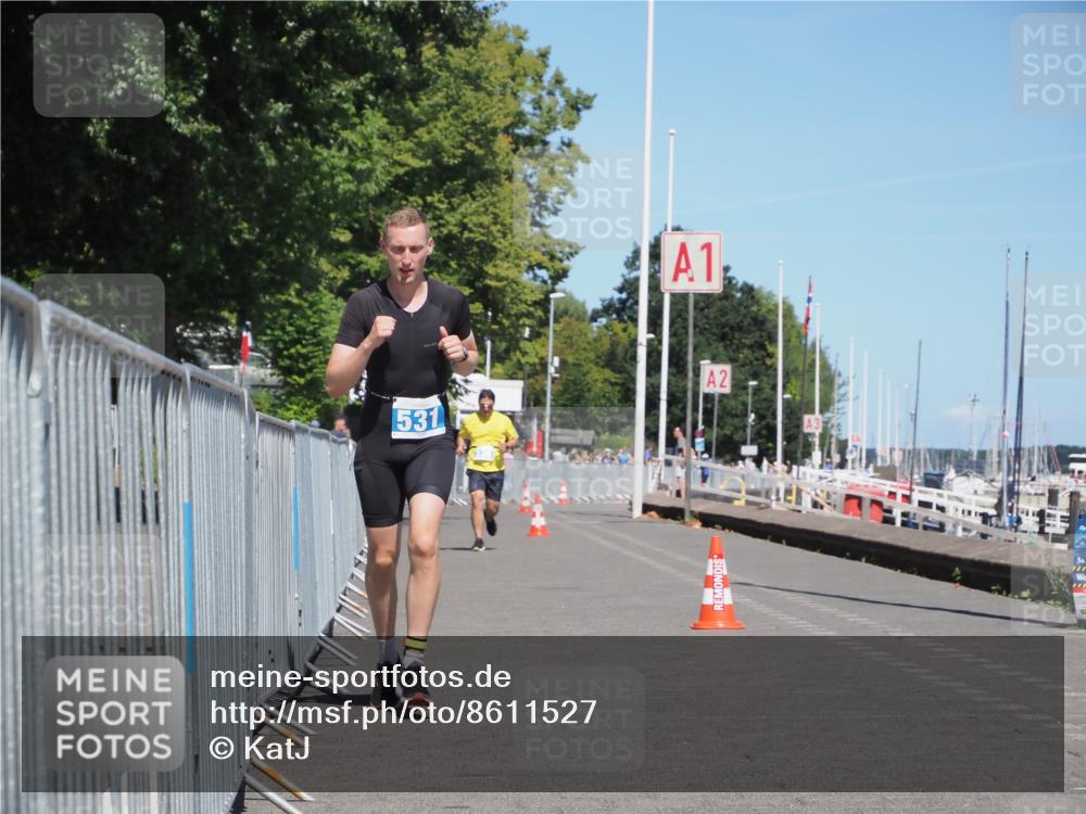 17.08.2025 - KN Förde Triathlon 2025 KatJ http://msf.ph/oto/8611527 17.08.2025 14:08:34 Laufen 523, 531 meine-sportfotos.de