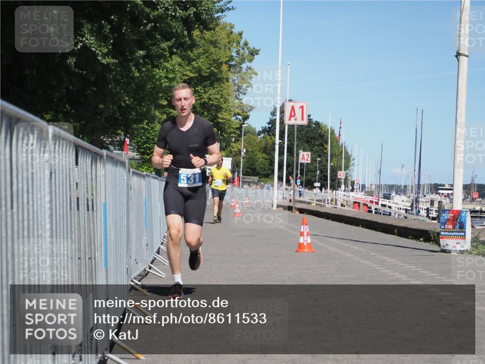 17.08.2025 - KN Förde Triathlon 2025 KatJ http://msf.ph/oto/8611533 17.08.2025 14:08:35 Laufen 523, 531 meine-sportfotos.de
