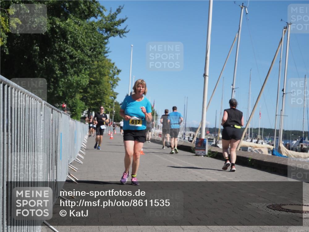 17.08.2025 - KN Förde Triathlon 2025 KatJ http://msf.ph/oto/8611535 17.08.2025 12:11:03 Laufen 341, 617 meine-sportfotos.de