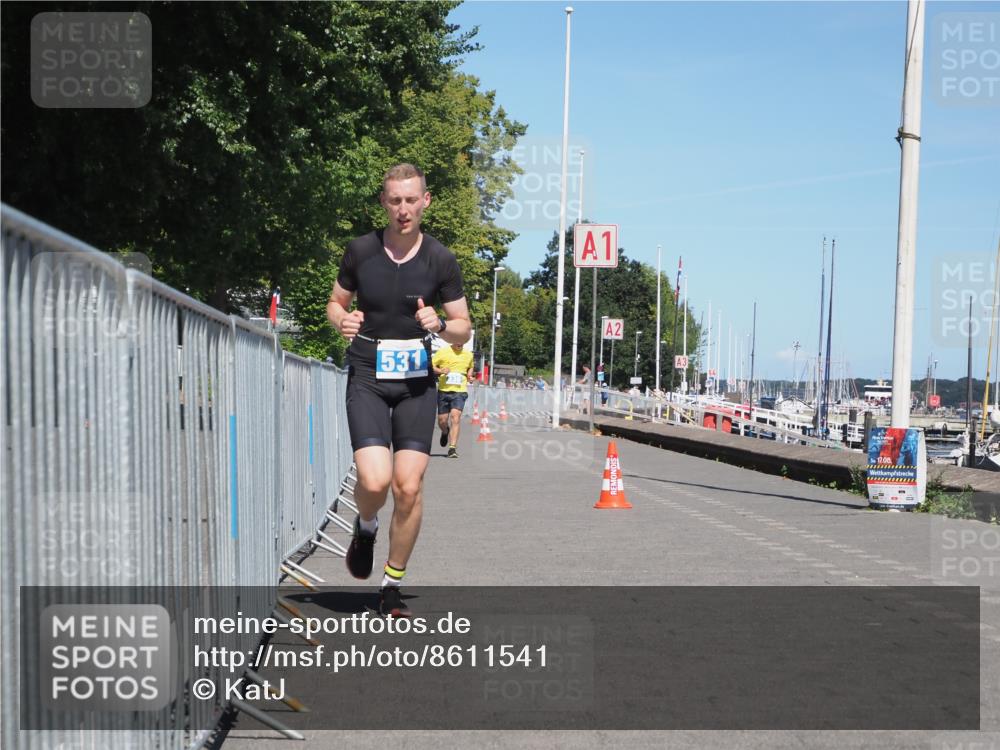 17.08.2025 - KN Förde Triathlon 2025 KatJ http://msf.ph/oto/8611541 17.08.2025 14:08:35 Laufen 523, 531 meine-sportfotos.de