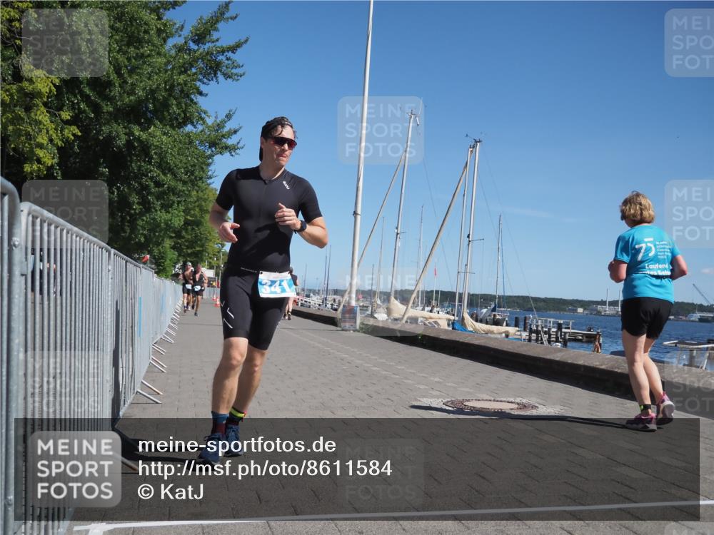 17.08.2025 - KN Förde Triathlon 2025 KatJ http://msf.ph/oto/8611584 17.08.2025 12:11:09 Laufen 327, 341, 622 meine-sportfotos.de