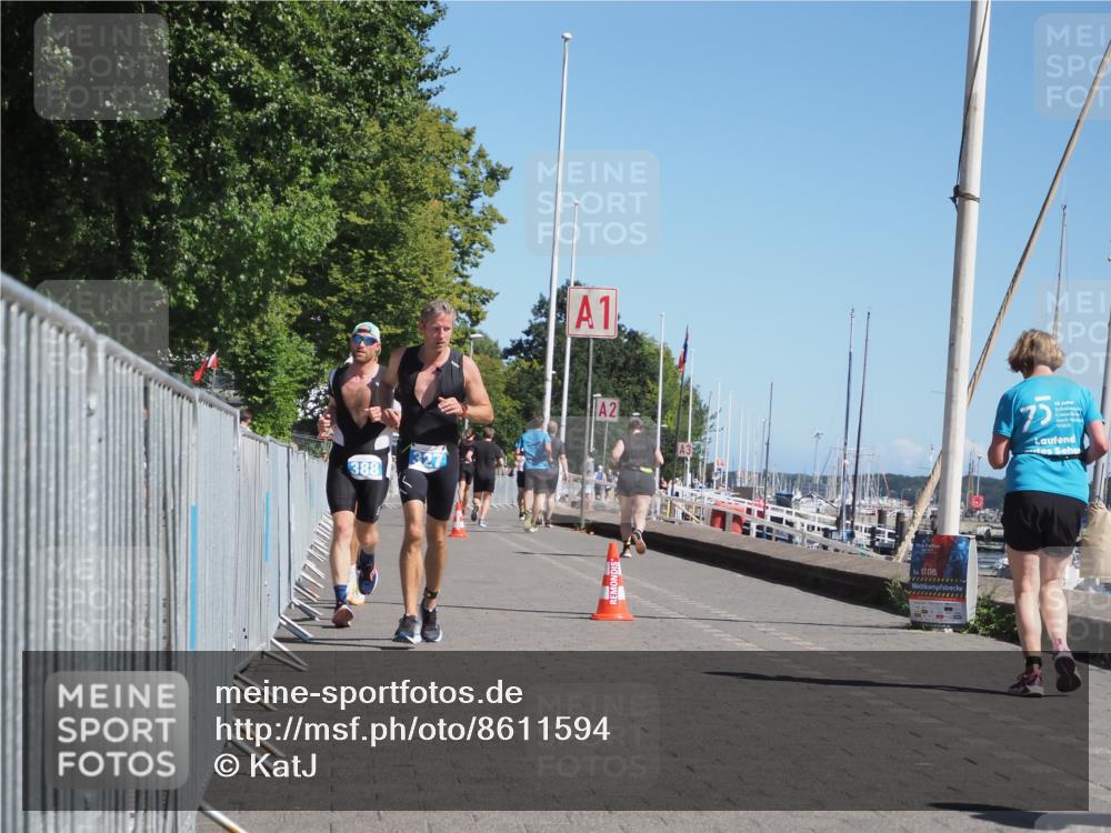 17.08.2025 - KN Förde Triathlon 2025 KatJ http://msf.ph/oto/8611594 17.08.2025 12:11:13 Laufen 327, 622 meine-sportfotos.de