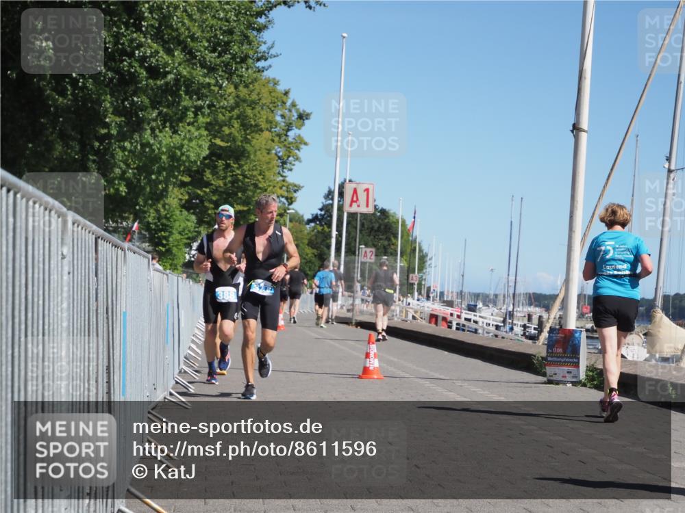 17.08.2025 - KN Förde Triathlon 2025 KatJ http://msf.ph/oto/8611596 17.08.2025 12:11:13 Laufen 327, 622 meine-sportfotos.de