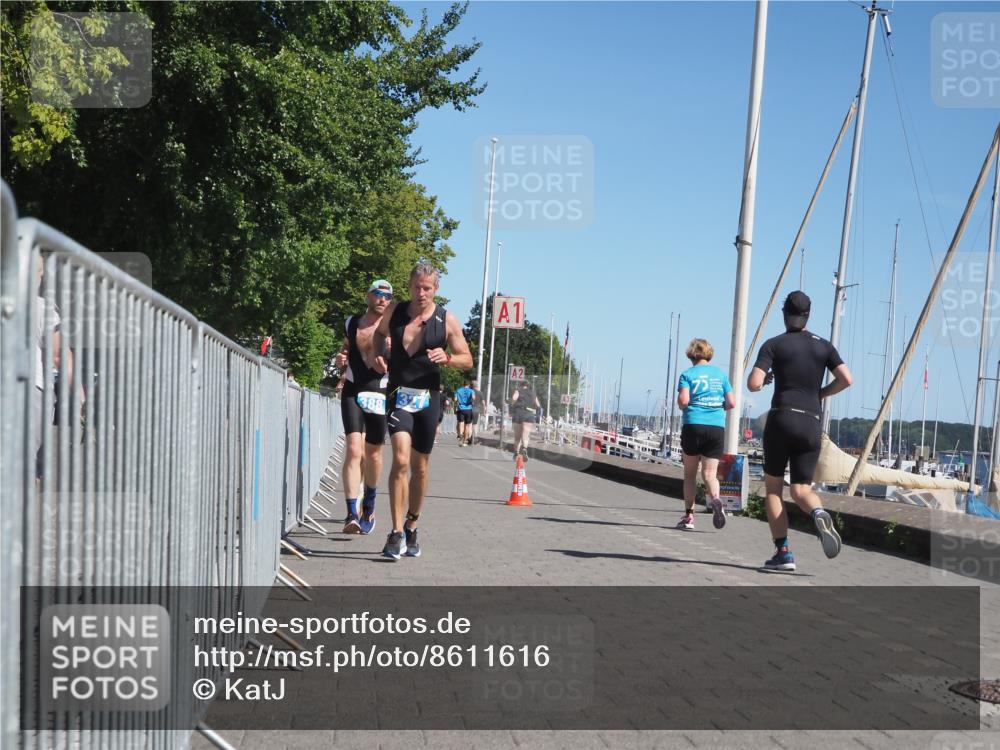 17.08.2025 - KN Förde Triathlon 2025 KatJ http://msf.ph/oto/8611616 17.08.2025 12:11:14 Laufen 327, 622 meine-sportfotos.de