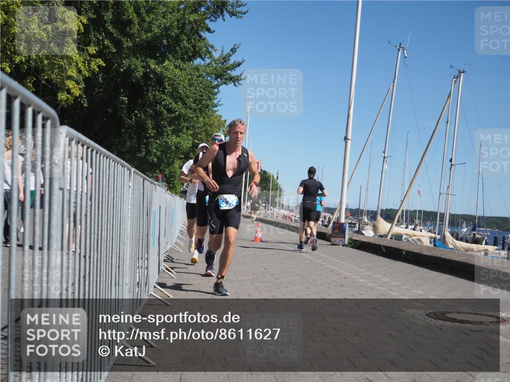 17.08.2025 - KN Förde Triathlon 2025 KatJ http://msf.ph/oto/8611627 17.08.2025 12:11:15 Laufen 327, 622 meine-sportfotos.de