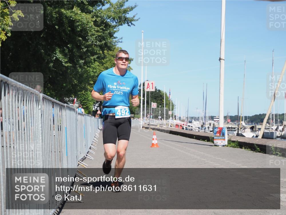 17.08.2025 - KN Förde Triathlon 2025 KatJ http://msf.ph/oto/8611631 17.08.2025 14:10:02 Laufen 492, 534 meine-sportfotos.de