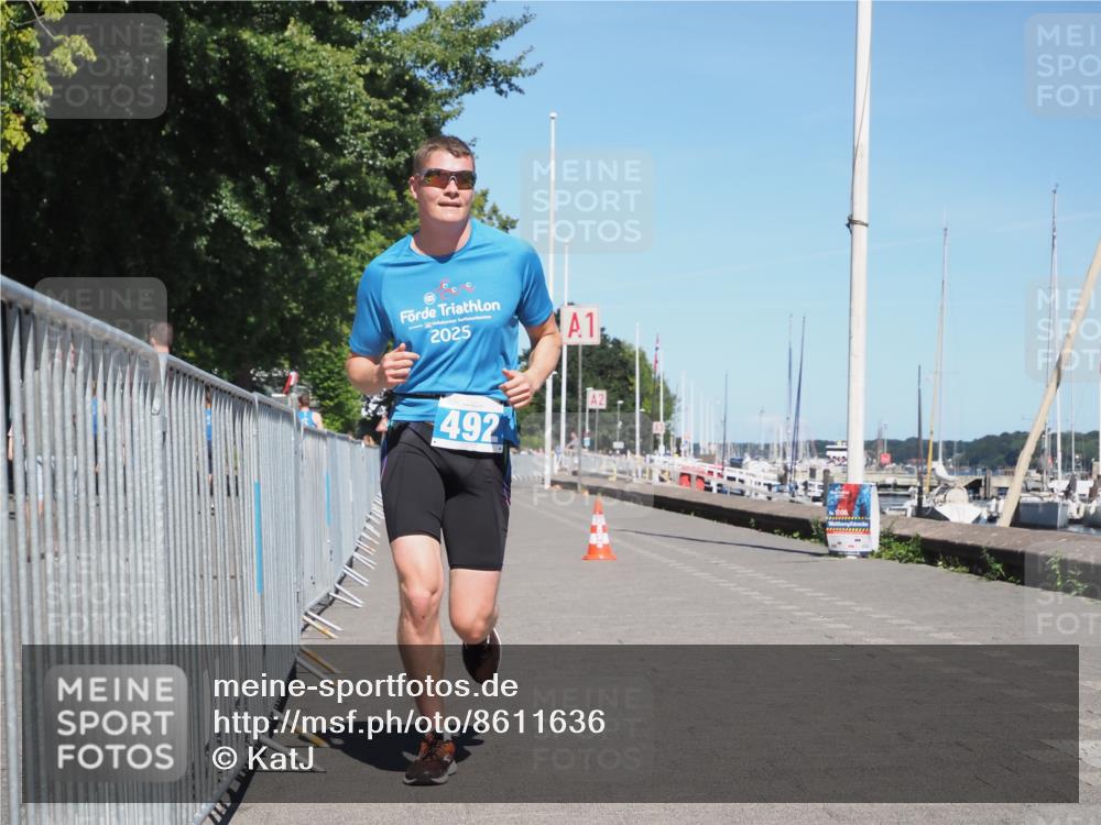 17.08.2025 - KN Förde Triathlon 2025 KatJ http://msf.ph/oto/8611636 17.08.2025 14:10:02 Laufen 492, 534 meine-sportfotos.de