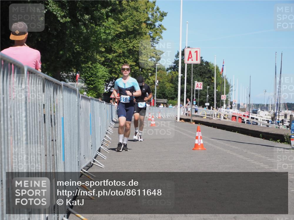 17.08.2025 - KN Förde Triathlon 2025 KatJ http://msf.ph/oto/8611648 17.08.2025 14:12:04 Laufen 518, 526 meine-sportfotos.de