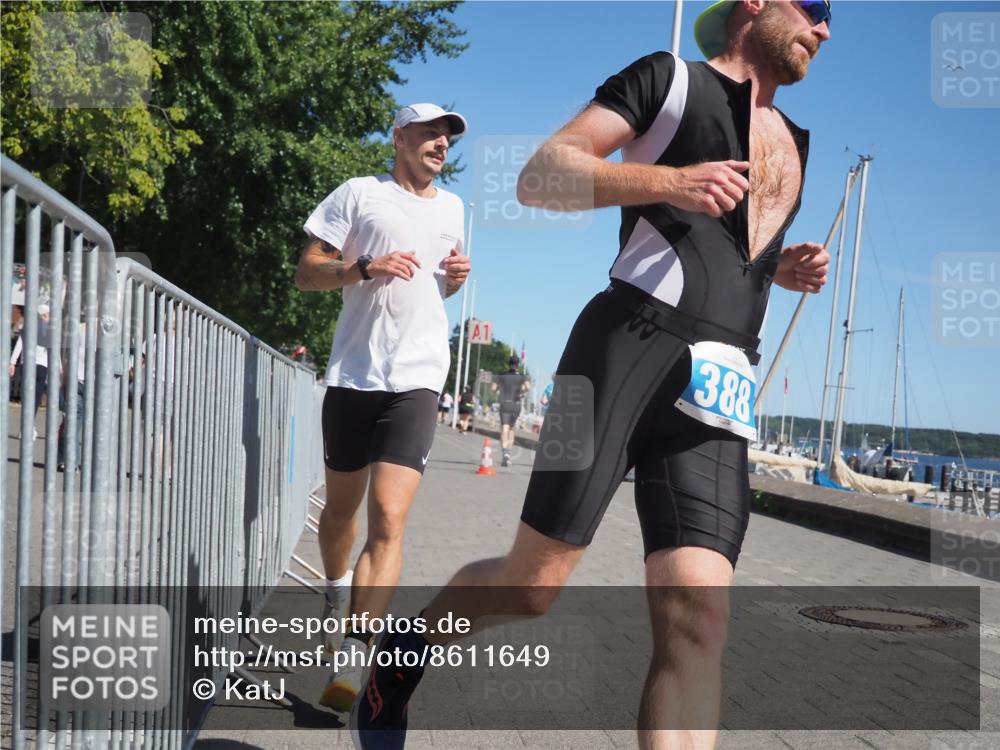 17.08.2025 - KN Förde Triathlon 2025 KatJ http://msf.ph/oto/8611649 17.08.2025 12:11:18 Laufen 327, 622 meine-sportfotos.de
