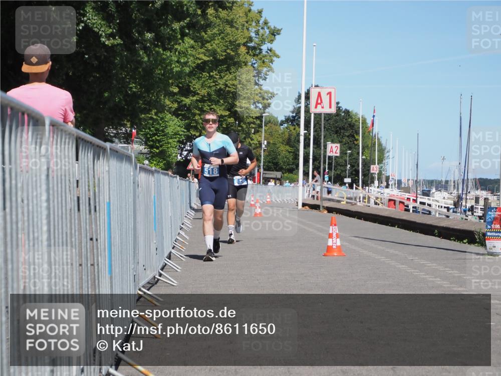 17.08.2025 - KN Förde Triathlon 2025 KatJ http://msf.ph/oto/8611650 17.08.2025 14:12:04 Laufen 518, 526 meine-sportfotos.de