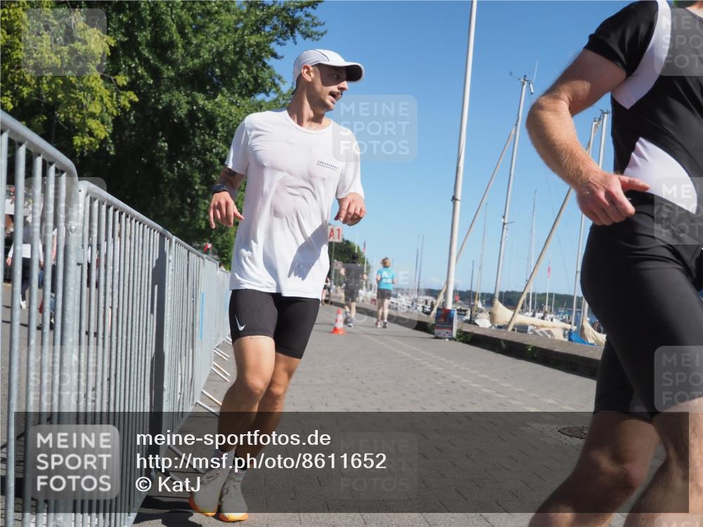 17.08.2025 - KN Förde Triathlon 2025 KatJ http://msf.ph/oto/8611652 17.08.2025 12:11:18 Laufen 327, 622 meine-sportfotos.de