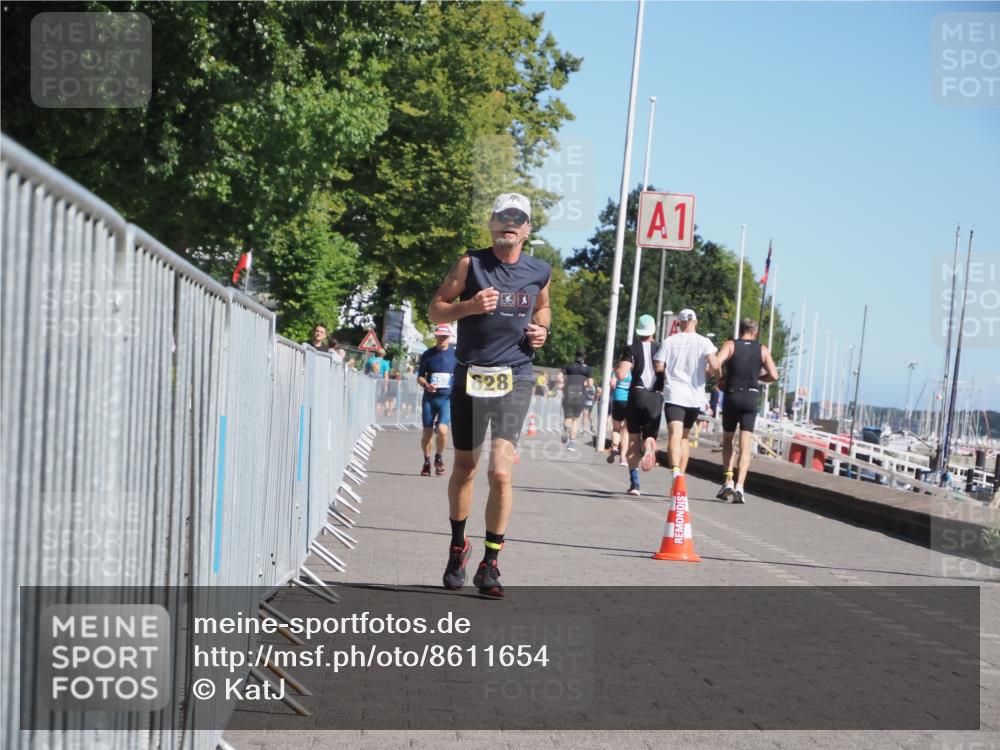 17.08.2025 - KN Förde Triathlon 2025 KatJ http://msf.ph/oto/8611654 17.08.2025 12:11:28 Laufen 628 meine-sportfotos.de
