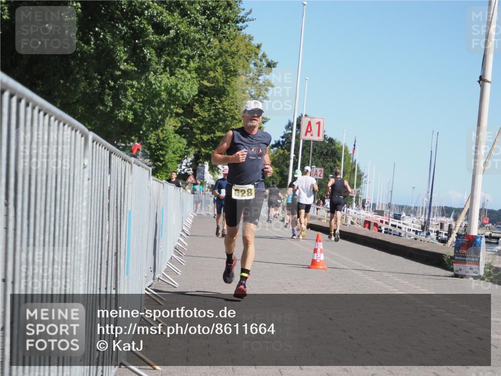 17.08.2025 - KN Förde Triathlon 2025 KatJ http://msf.ph/oto/8611664 17.08.2025 12:11:29 Laufen 628 meine-sportfotos.de