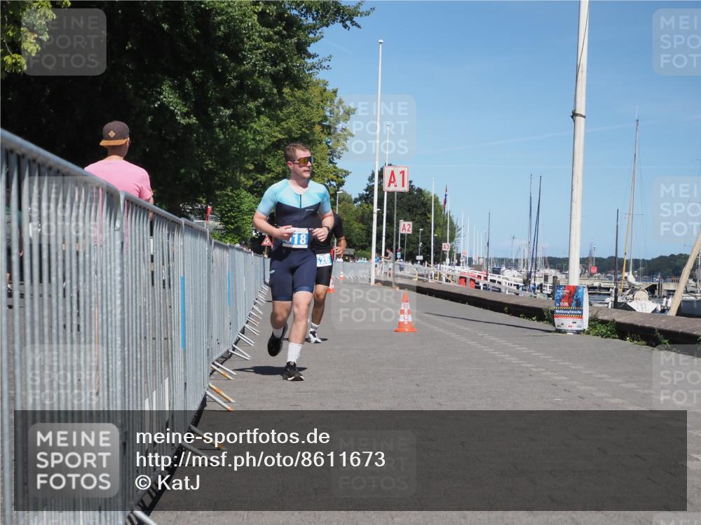 17.08.2025 - KN Förde Triathlon 2025 KatJ http://msf.ph/oto/8611673 17.08.2025 14:12:07 Laufen 518, 526 meine-sportfotos.de
