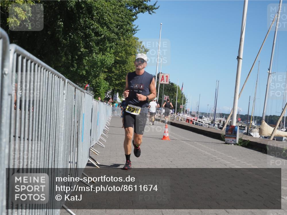 17.08.2025 - KN Förde Triathlon 2025 KatJ http://msf.ph/oto/8611674 17.08.2025 12:11:30 Laufen 359, 628 meine-sportfotos.de