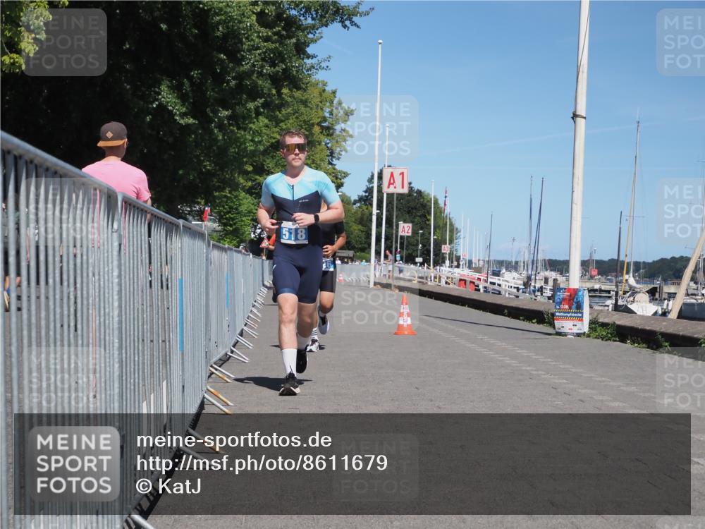17.08.2025 - KN Förde Triathlon 2025 KatJ http://msf.ph/oto/8611679 17.08.2025 14:12:07 Laufen 518, 526 meine-sportfotos.de