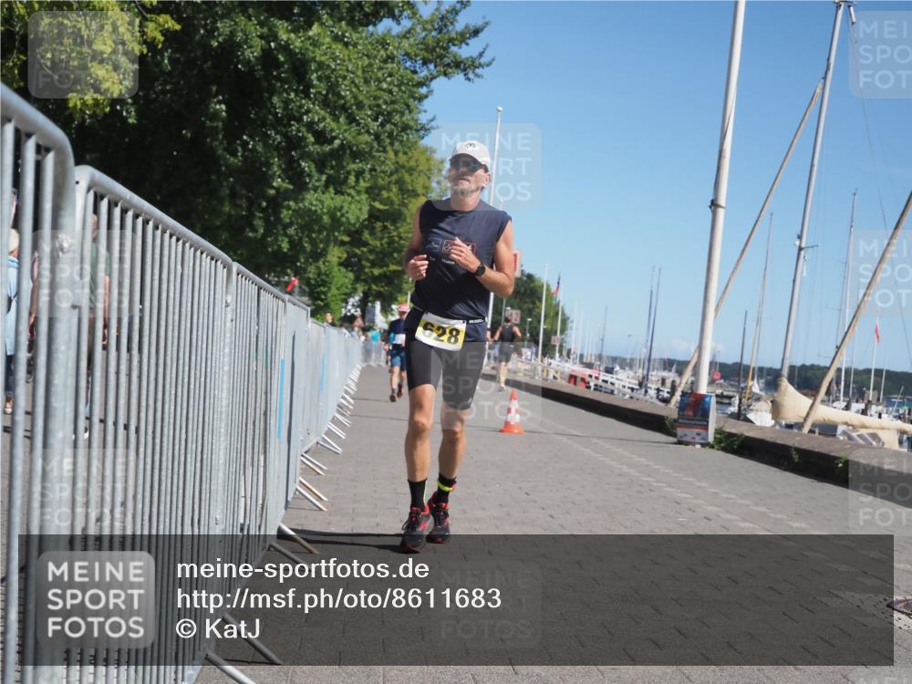 17.08.2025 - KN Förde Triathlon 2025 KatJ http://msf.ph/oto/8611683 17.08.2025 12:11:31 Laufen 359, 628 meine-sportfotos.de