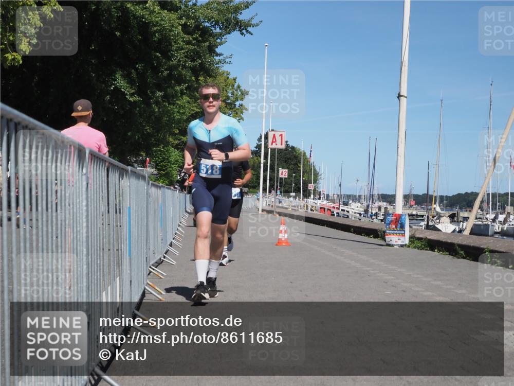 17.08.2025 - KN Förde Triathlon 2025 KatJ http://msf.ph/oto/8611685 17.08.2025 14:12:08 Laufen 518, 526 meine-sportfotos.de