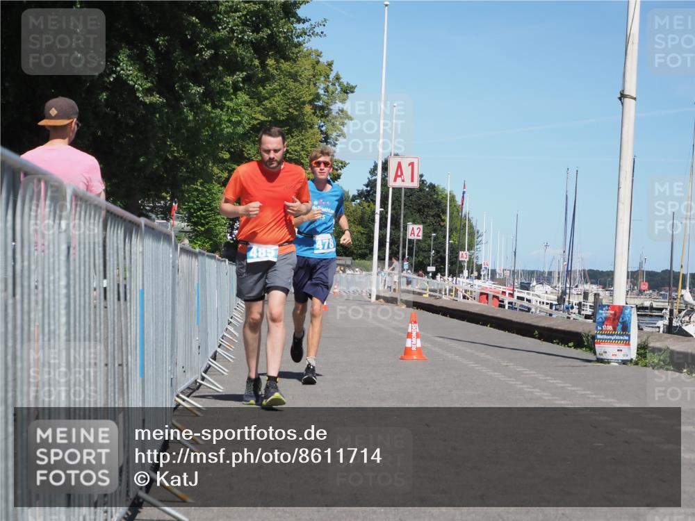 17.08.2025 - KN Förde Triathlon 2025 KatJ http://msf.ph/oto/8611714 17.08.2025 14:12:16 Laufen 478, 485 meine-sportfotos.de
