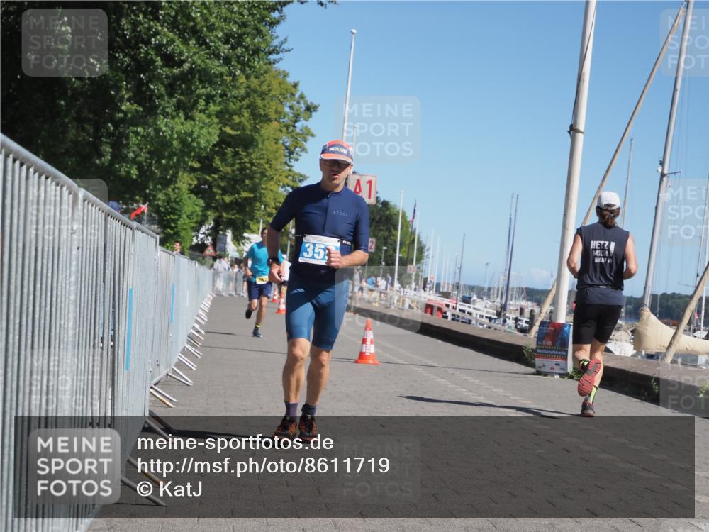17.08.2025 - KN Förde Triathlon 2025 KatJ http://msf.ph/oto/8611719 17.08.2025 12:11:38 Laufen 359, 612 meine-sportfotos.de